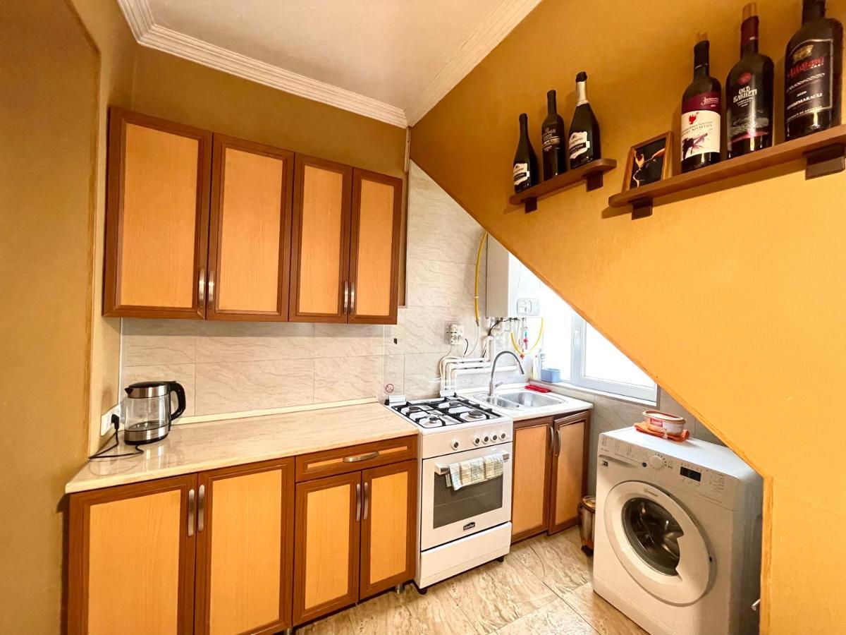 La Casa De Tbilisi Apartment Bagian luar foto